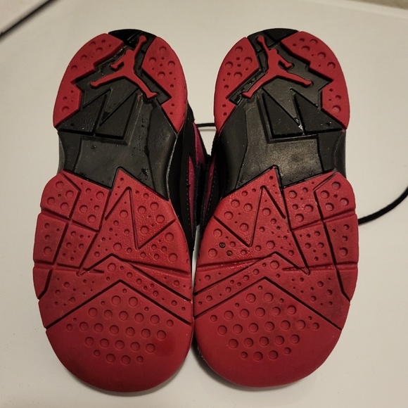 Jordan New Flight Toddler sz 9c - Picture 6 of 6